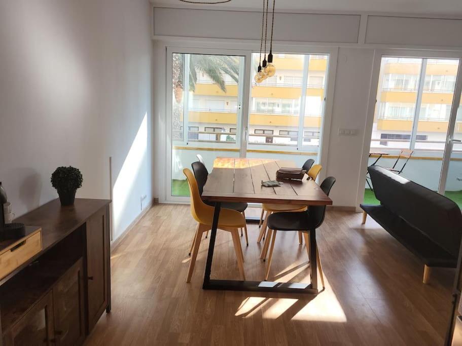 Superbe Apartement En Residence Avec Piscine Roses Eksteriør bilde