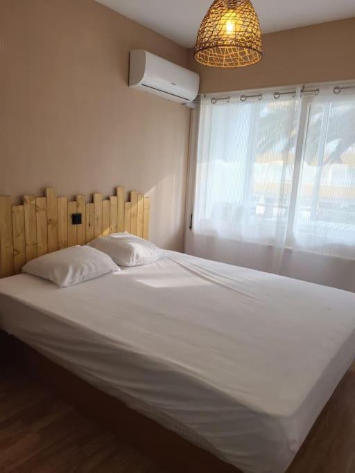 Superbe Apartement En Residence Avec Piscine Roses Eksteriør bilde