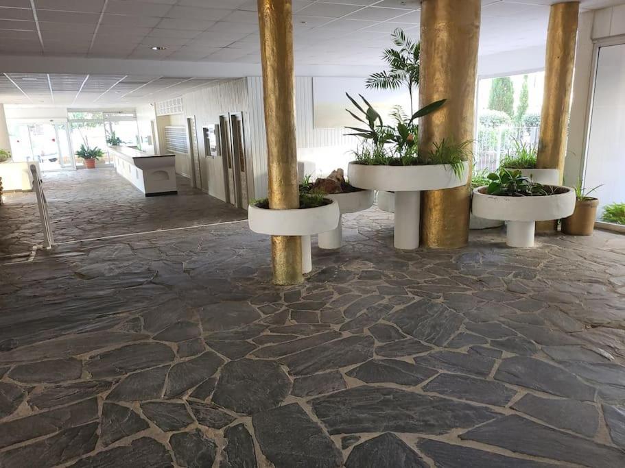 Superbe Apartement En Residence Avec Piscine Roses Eksteriør bilde