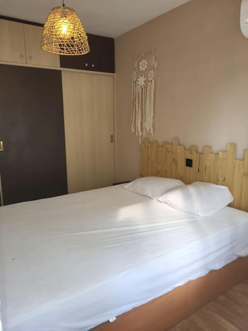 Superbe Apartement En Residence Avec Piscine Roses Eksteriør bilde